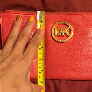 *final price drop before donating*MK wristlet